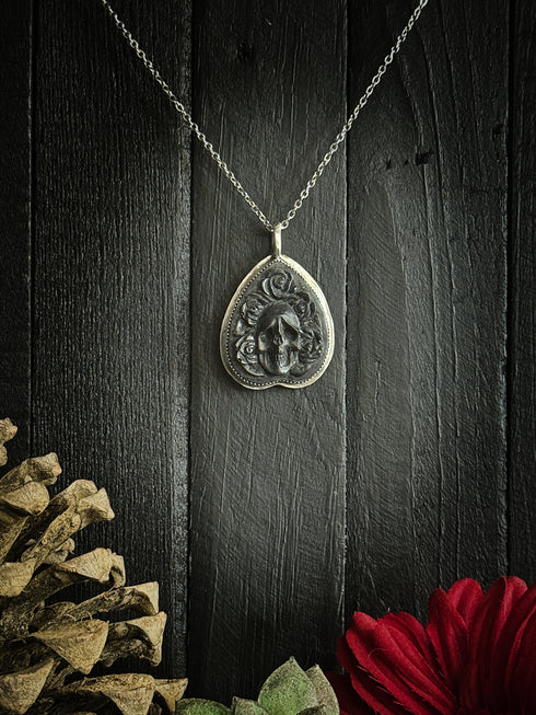 Colgante Ouija Skull and Roses
